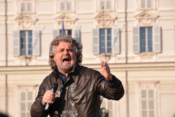 Beppe Grillo in Piazza Castello in Turin for the campaign of the Movimento 5 Stelle Piemonte, 14 March 2010.