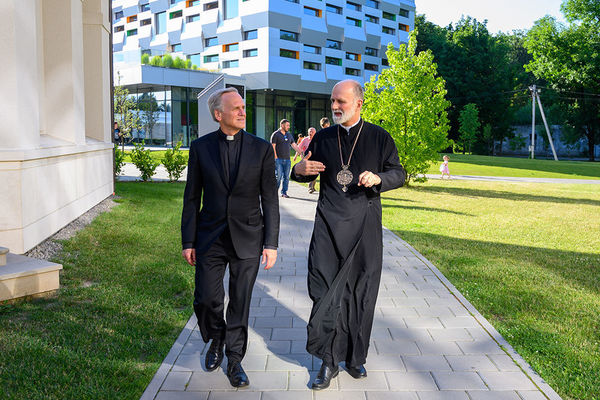 2019 Notre Dame Award with Rev. Jenkins and Archbishop Gudziak