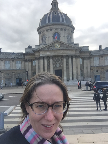 O Hare Clare Outside Of The Institut De France