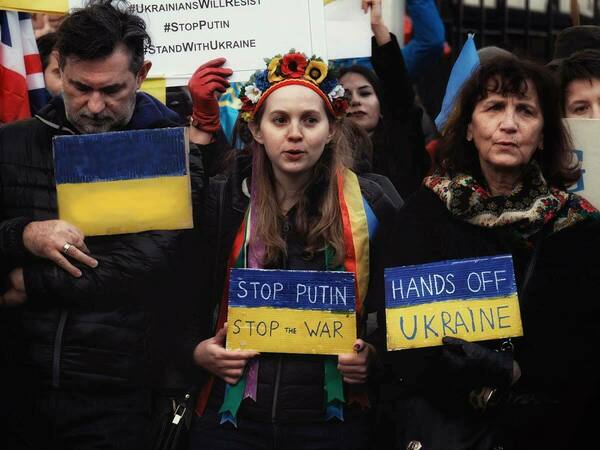 No To War In Ukraine 28 By Garry Knight Public Domain Modified 51903872476 4d32b11742 O 1200x900