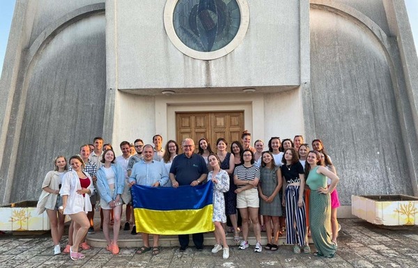 Group photo at the Croatia summer school. Ukrainian flag is in the middle.